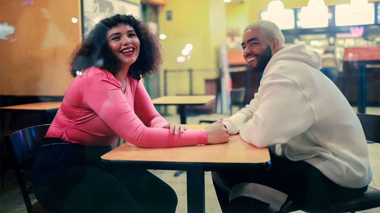 First Date Tips How to Boost Your Confidence and Make a Connection photo