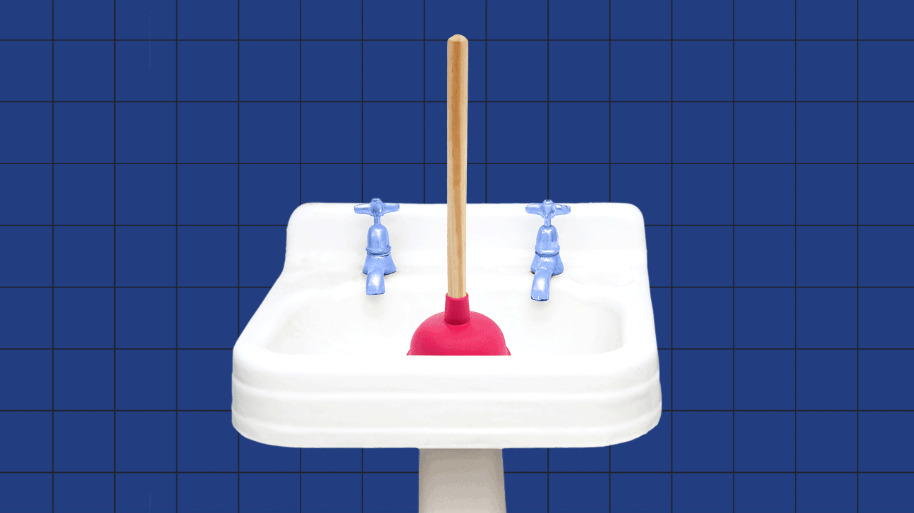 7 Ways to Unclog Your Toilet Without Calling a Plumber