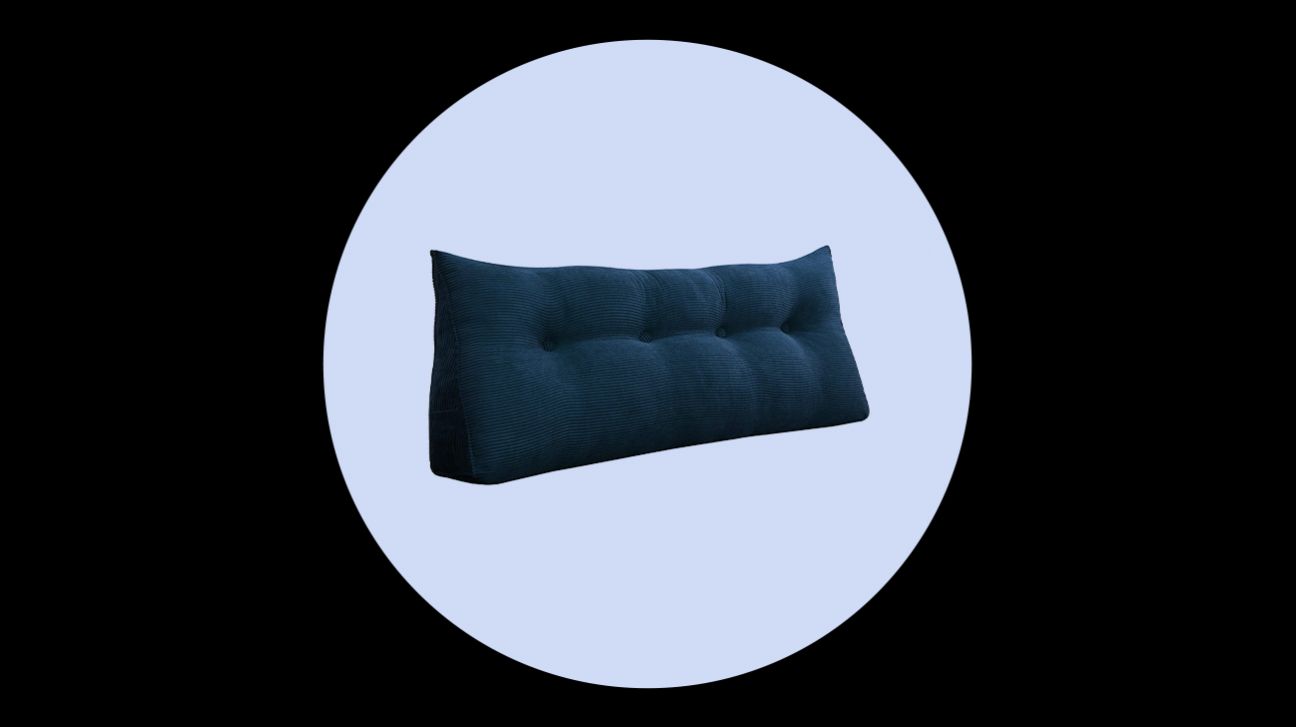 https://media.post.rvohealth.io/wp-content/uploads/sites/2/2021/04/GRT-333359-The-Best-Reading-Pillows-for-Night-Owls-Book-Worms-and-Everyone-in-Between-WOWMAX-Triangular-Reading-Pillow_-with-BG-1296x727.png