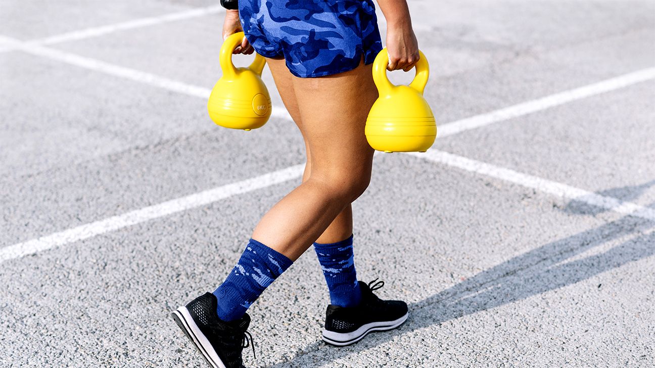 Farmer squats with discount dumbbells