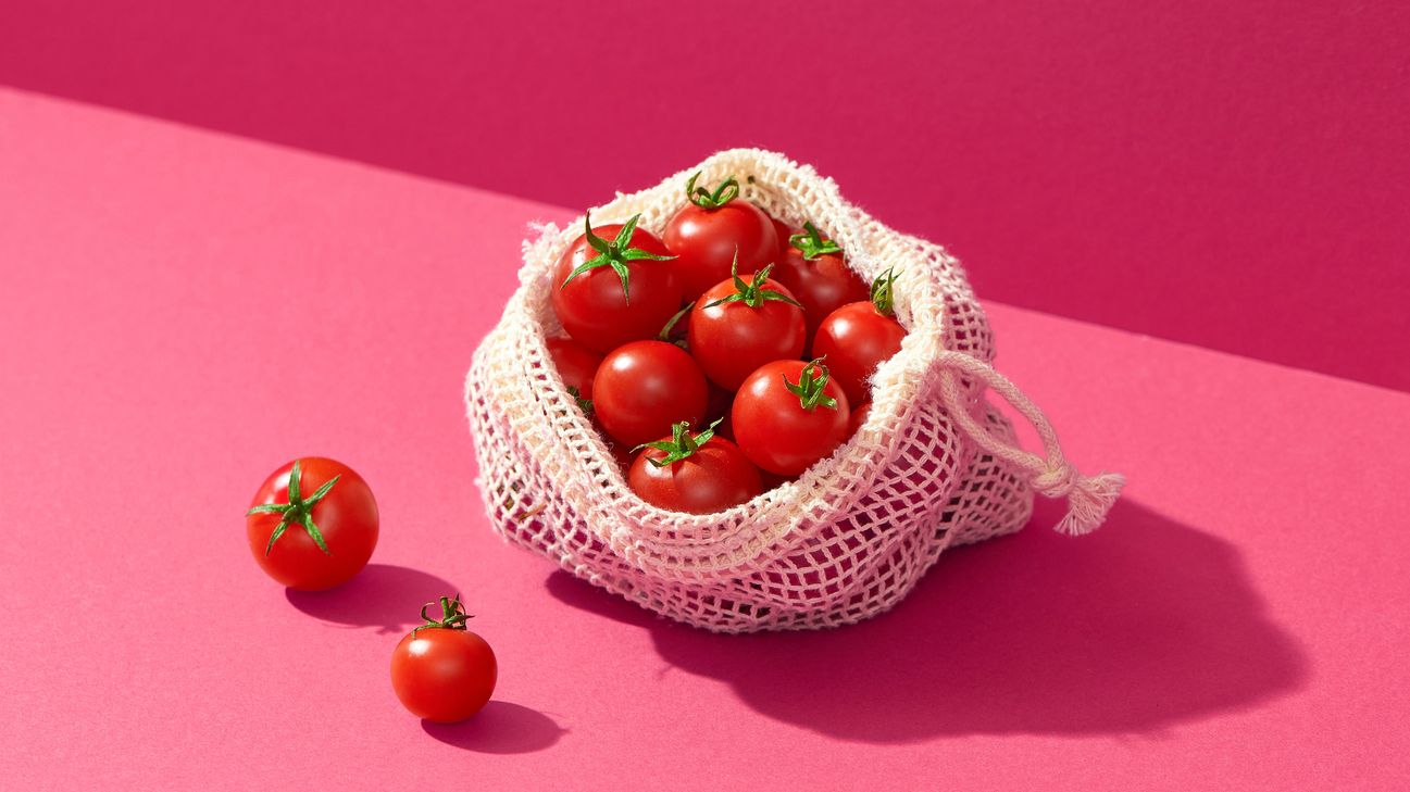 bag of tomatoes header
