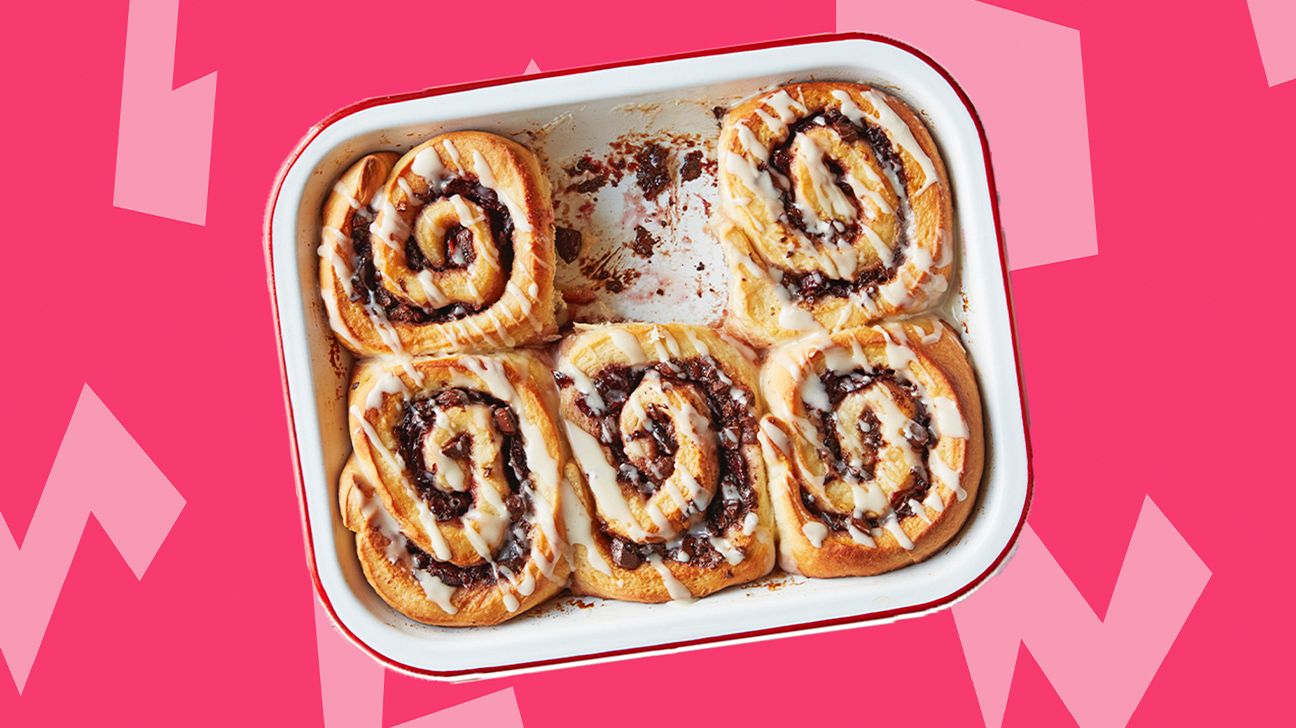 https://media.post.rvohealth.io/wp-content/uploads/sites/2/2021/08/GRT-cinnamon-rolls-1296x728-header.jpg