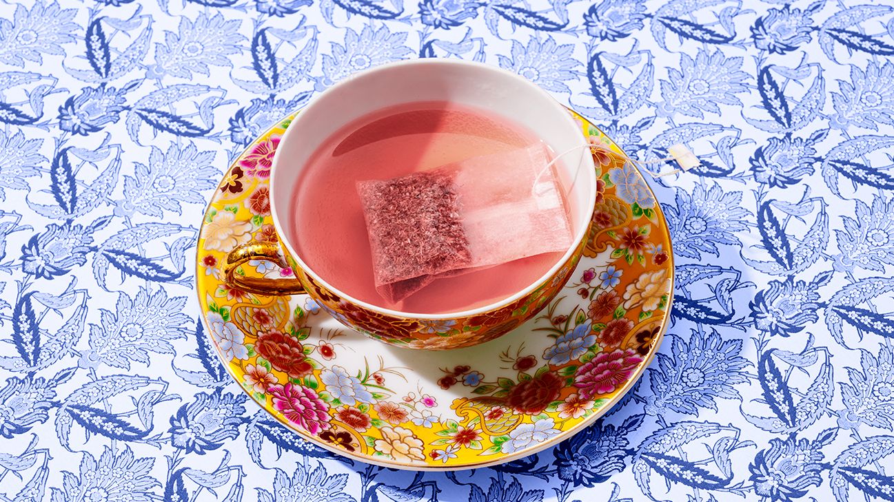 cup of red raspberry leaf tea