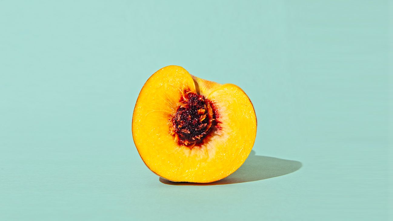 https://media.post.rvohealth.io/wp-content/uploads/sites/2/2021/09/410487-grt-peaches-1296x728-header_body.jpg