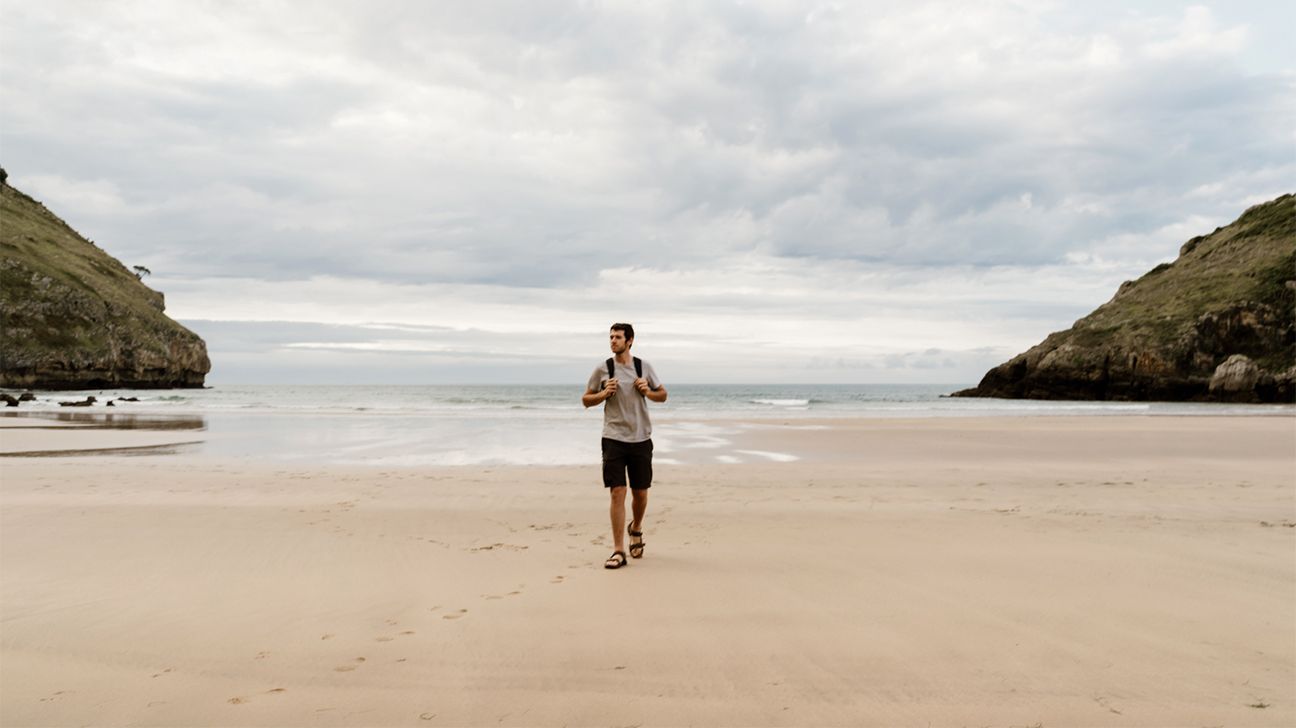 benefits of walking on beach