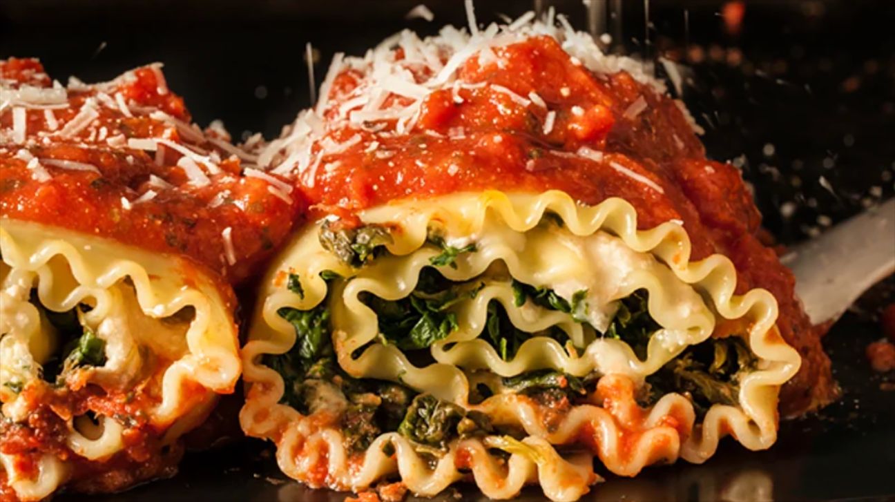 Spinach lasagna roll-ups