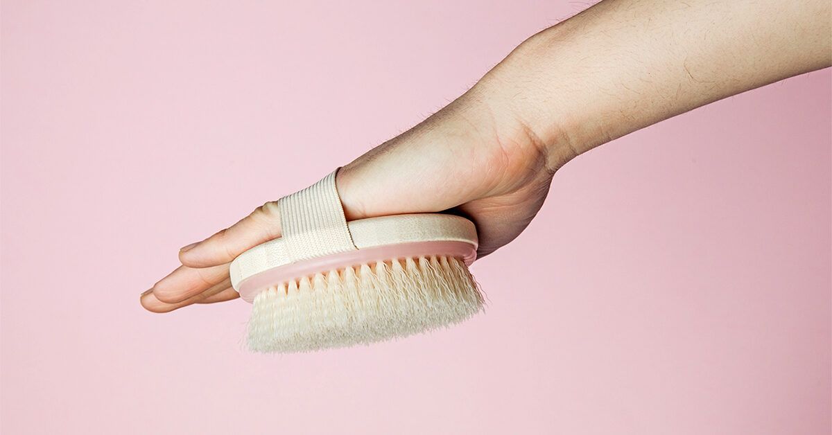 Dry Brushing for Cellulite: What Science Says