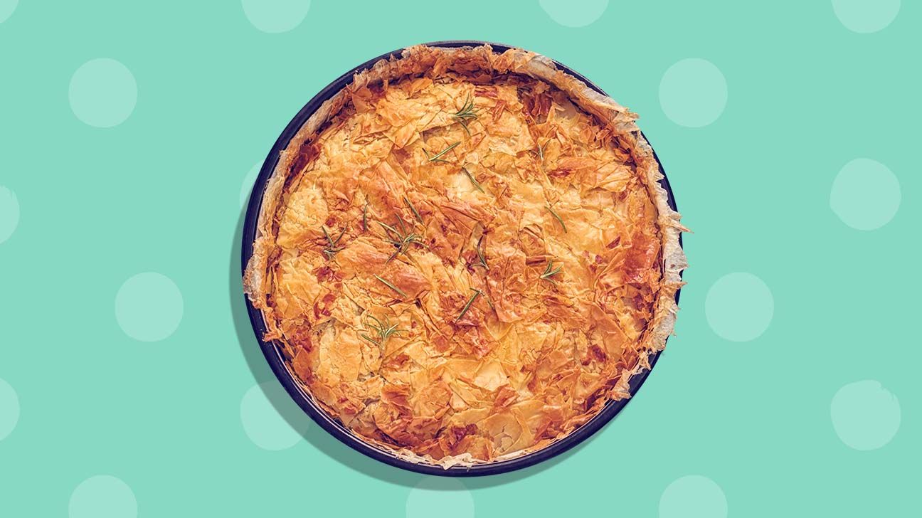 Phyllo dish on teal background
