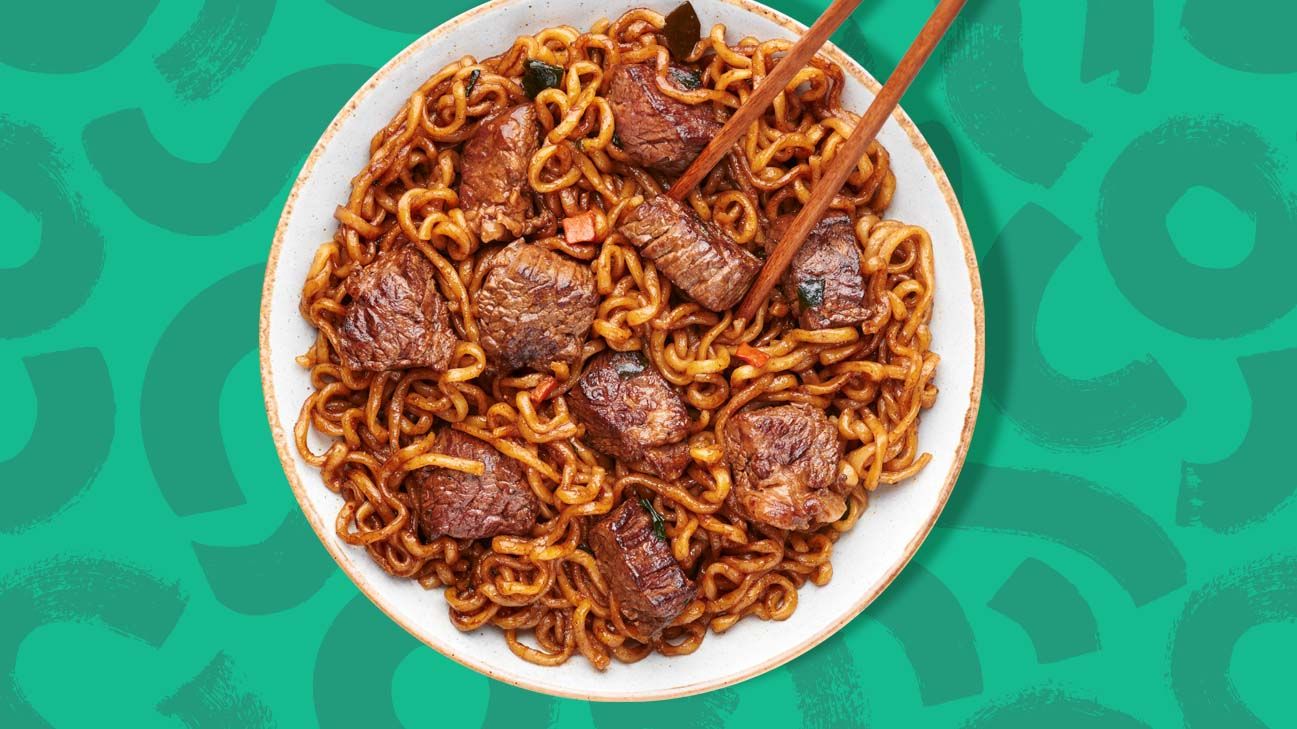 9 Ways to Use Ramen Noodles That Go Beyond Soup photo