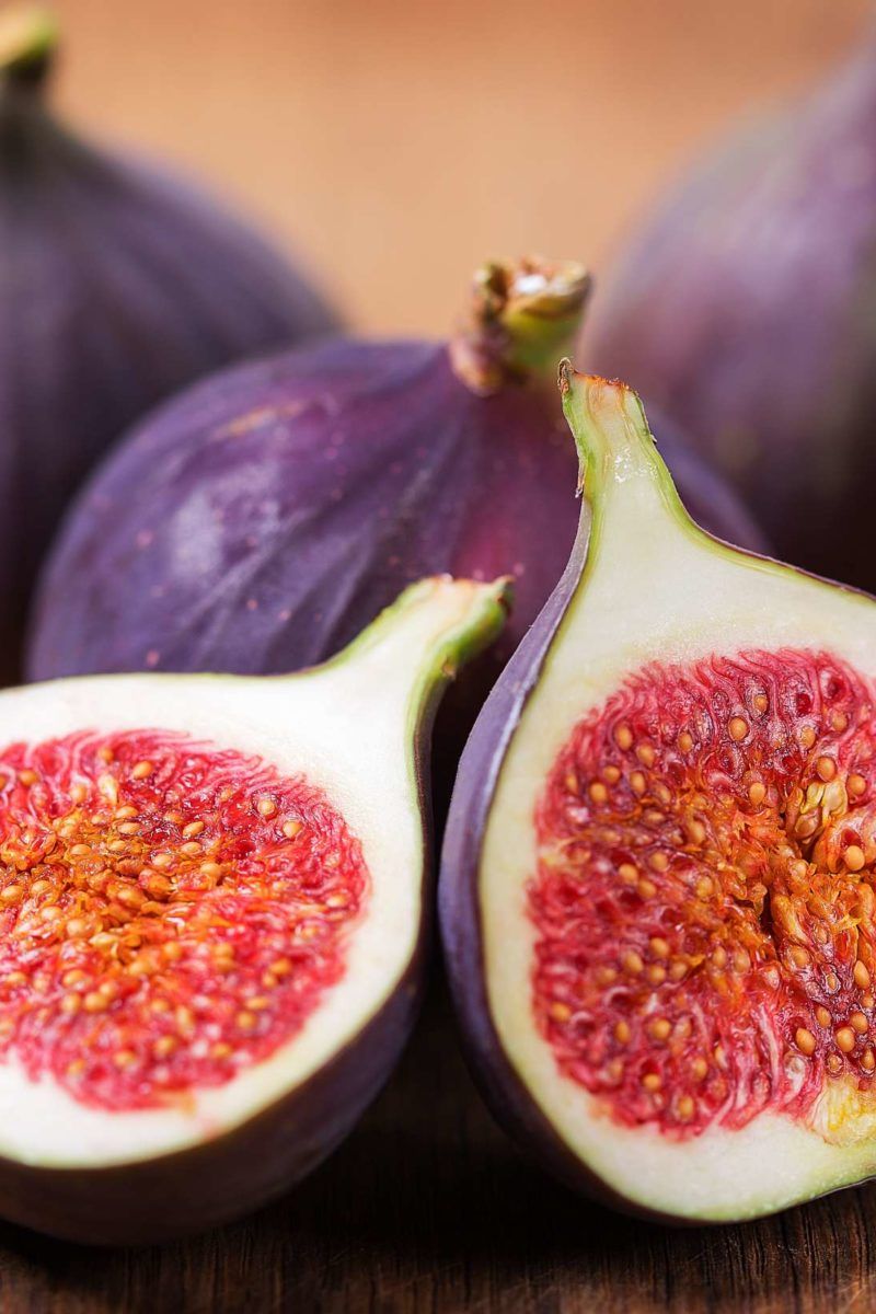 Figs Benefits side effects and nutrition