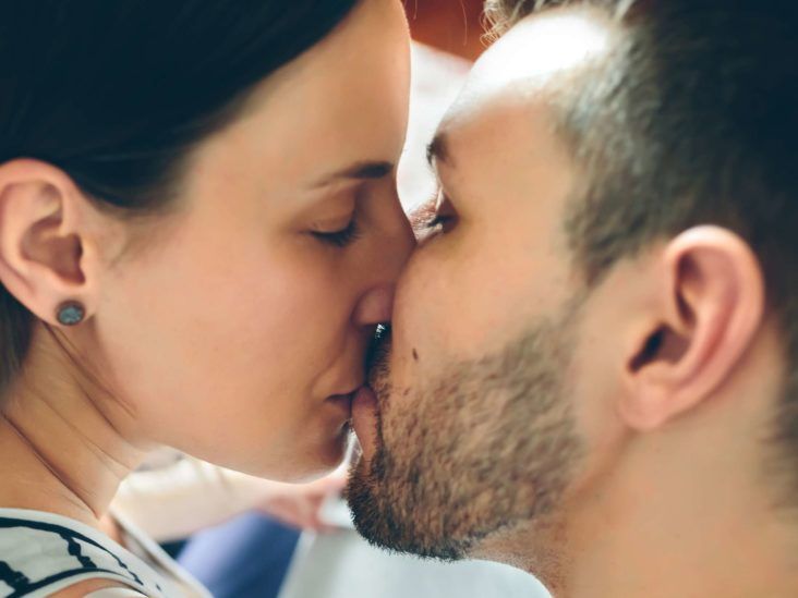 Why Does My Lips Feel Numb After Kissing My Boyfriend - Infoupdate.org
