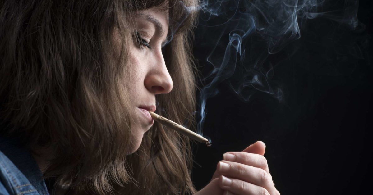 Teen marijuana use may lead to bipolar symptoms later on