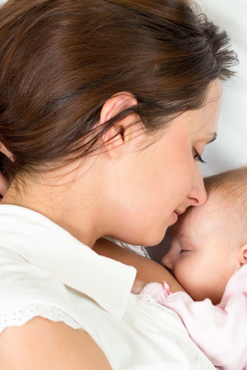 Breastfeeding vs. pumping: The pros and cons of each