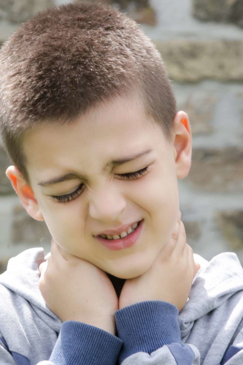 neck-pain-in-children-treatment-and-when-to-see-a-doctor