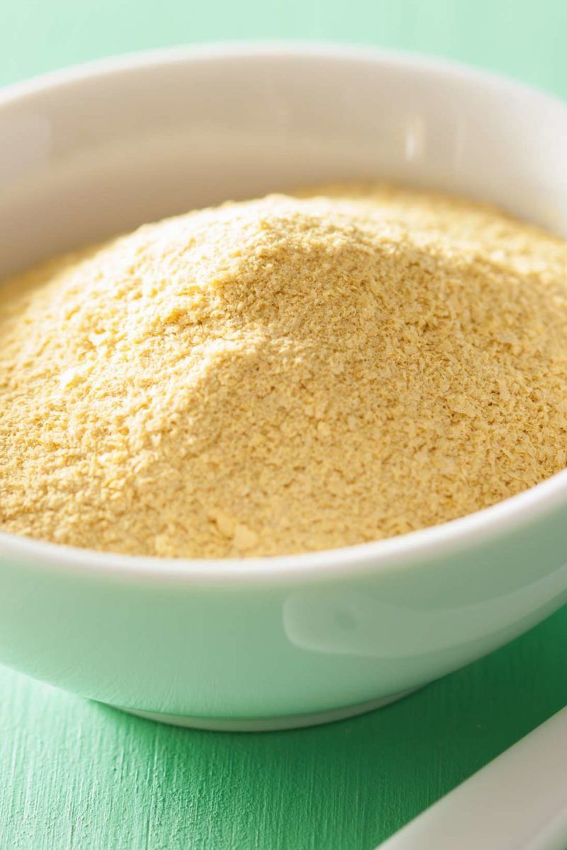 Top 5 nutritional yeast benefits and how to use it