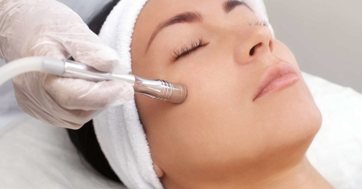 Microdermabrasion Benefits uses procedure and risks