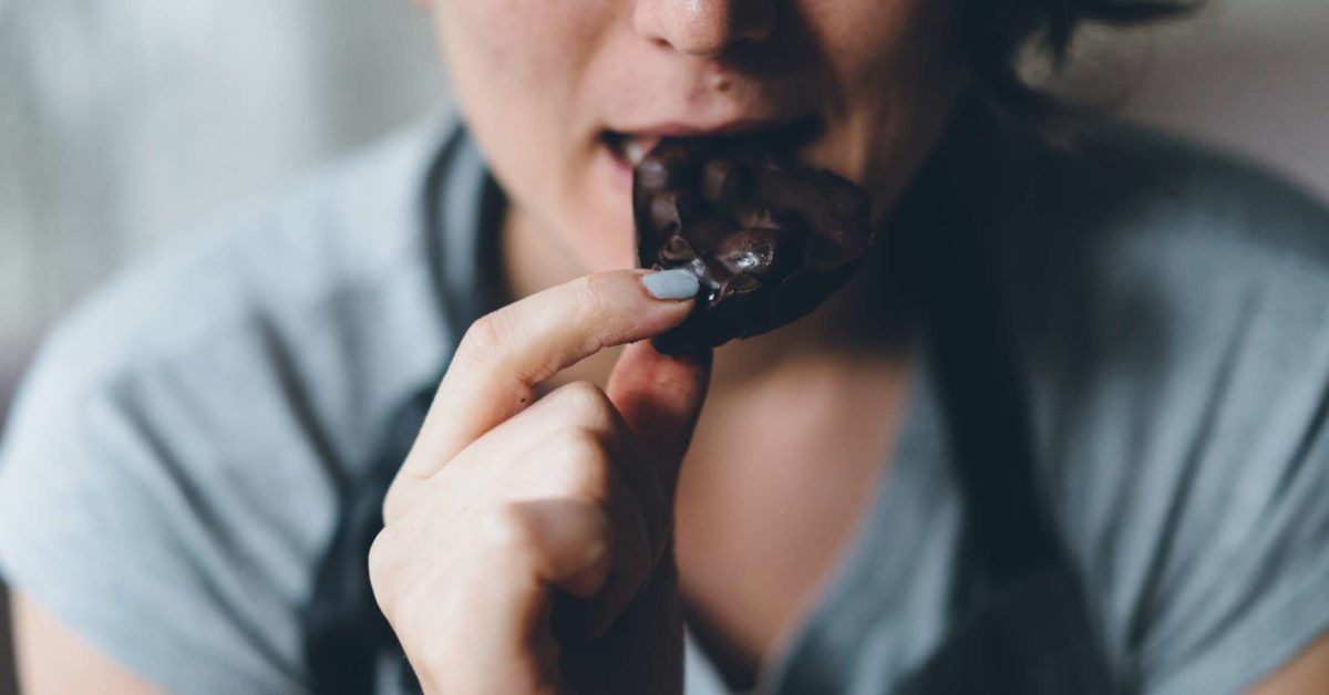 Does chocolate cause acid reflux? Foods to avoid