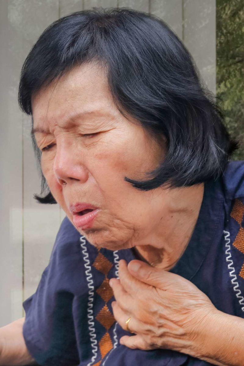 Food stuck in throat What to do and spotting an emergency