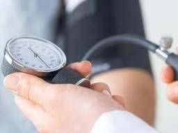 Women's dementia risk increased by midlife hypertension