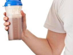 Are Protein Shakes Good for Weight Loss? Here's What a Dietitian Says