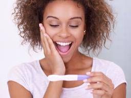 I took a bleach pregnancy test, and it fizzed then bubbled. Does that mean  I'm pregnant, or is that normal? - Quora