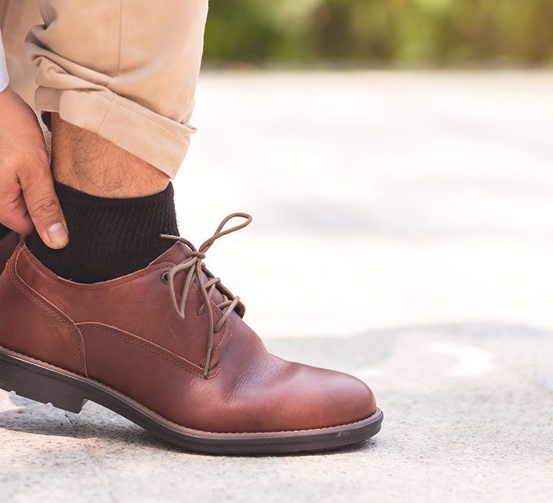 Wide Feet: Here Are the Causes and How to Break the Curse of Painful Shoes