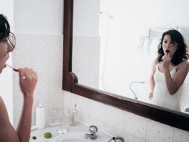 Causes of a white tongue and how to get rid of it