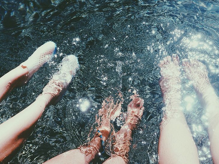 Swimmer’s itch: Symptoms, causes, treatment, and more