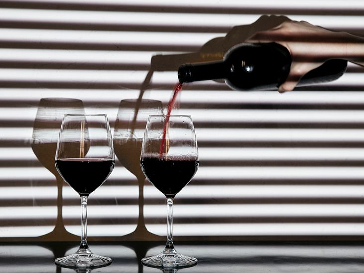 Red Wine Nutrition Facts and Health Benefits
