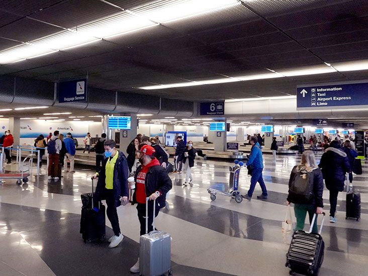 Jet lag vitamins Types, benefits, risks, and alternatives