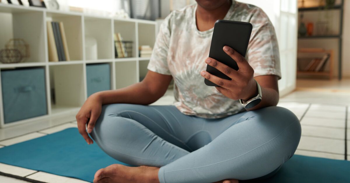 Best Yoga Knee Pads For Comfort And Support During Practice