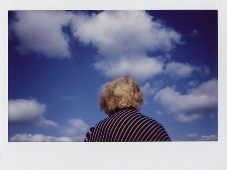 Cataract surgery risks Symptoms, treatment, and more