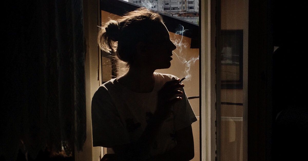 How does smoking cause lung cancer? Experts explain