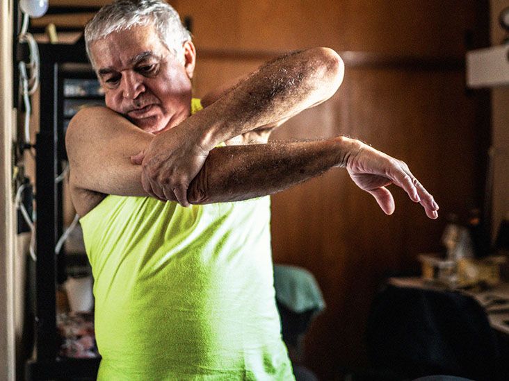 Gout in elbow Causes, symptoms, and management