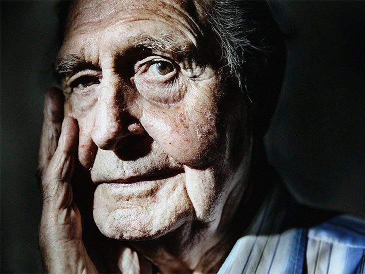 Does dry AMD increase the risk of dementia?