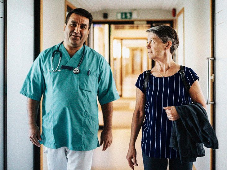 新型コロナウイルス感染症は喘息患者にどのような影響を及ぼしますか?