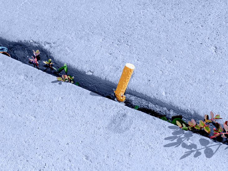 cigarettes and bipolar disorder Smoking could increase risk of depression and bipolar disorder