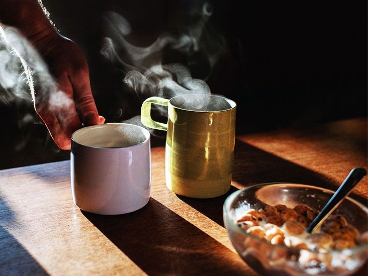 What causes a bump on the roof of the mouth?