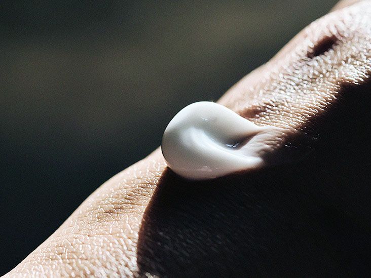 足の乾癬の兆候は何ですか?