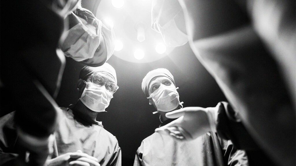 A group of surgeons. -2