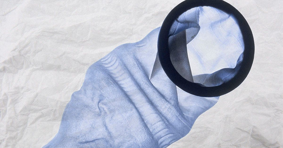 Qozoq ayoli mushuk suratida sikiladi