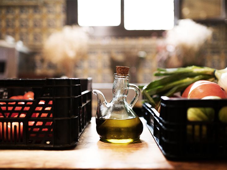 Can olive oil help lower the risk of dementia-related death?