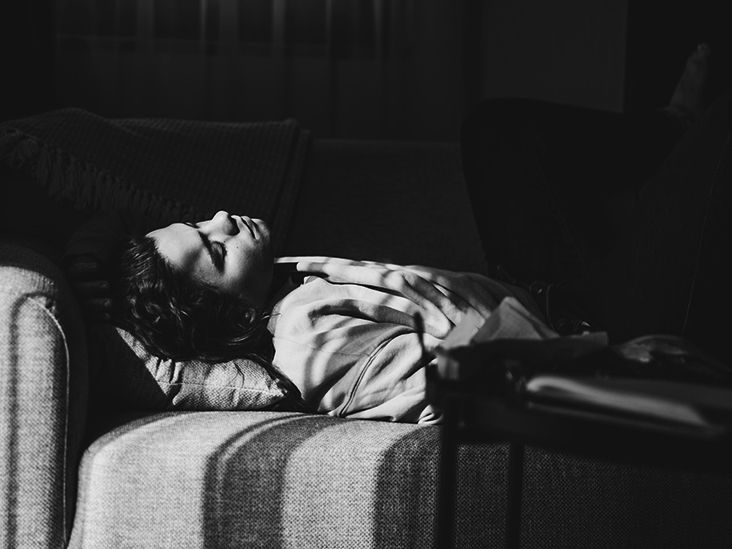 nausea-and-vomiting-causes-treatments-and-tips