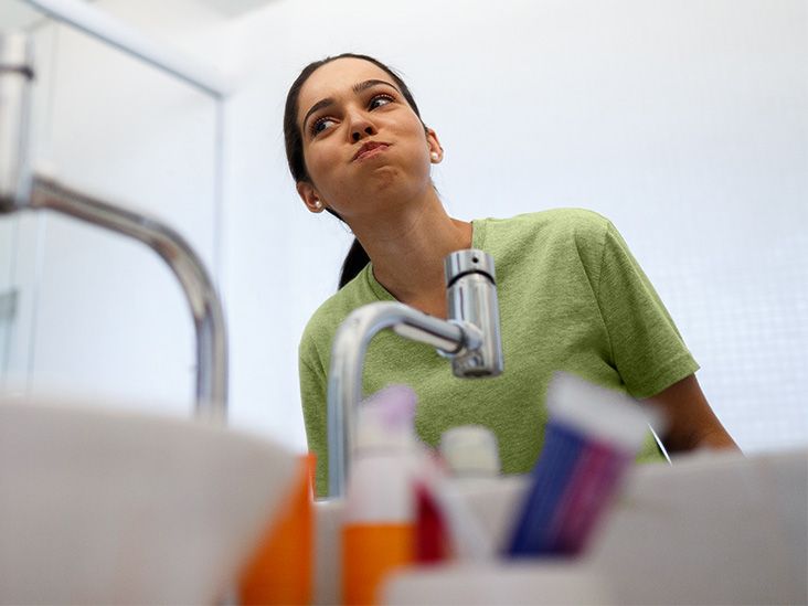 Alcohol-based mouthwash may increase the risk of gum disease, cancers - Vimarsana News