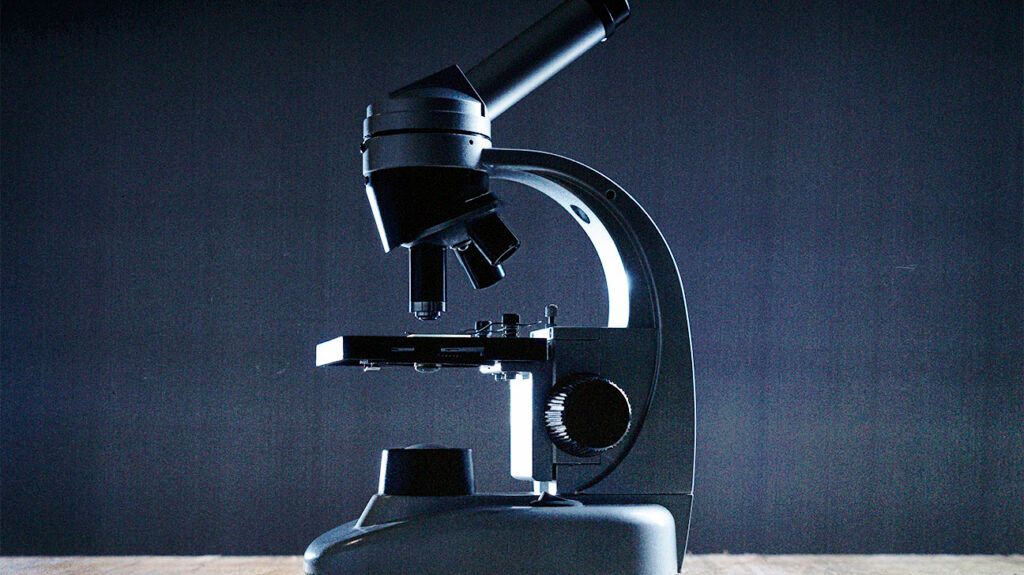 A close up image of a microscope