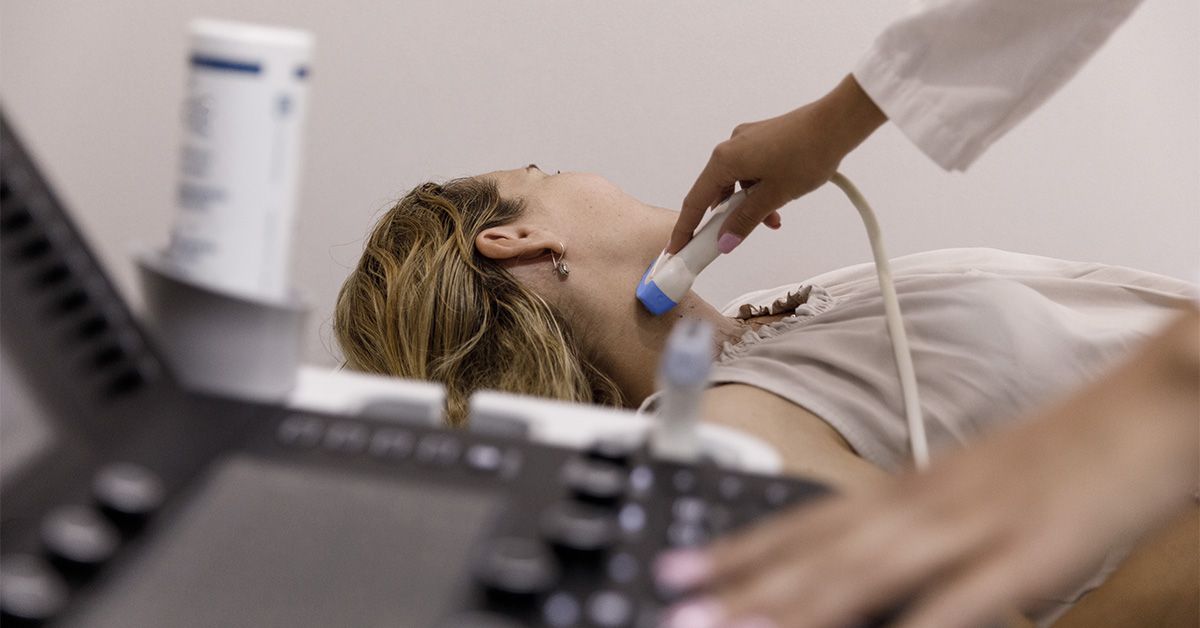 Thyroid cancer types: Symptoms, diagnosis, and treatment