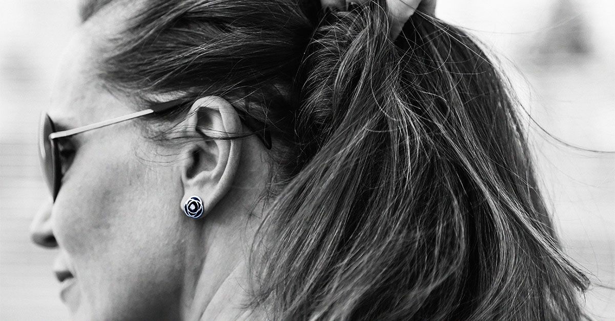 Itchy ears: 8 causes and how to get relief