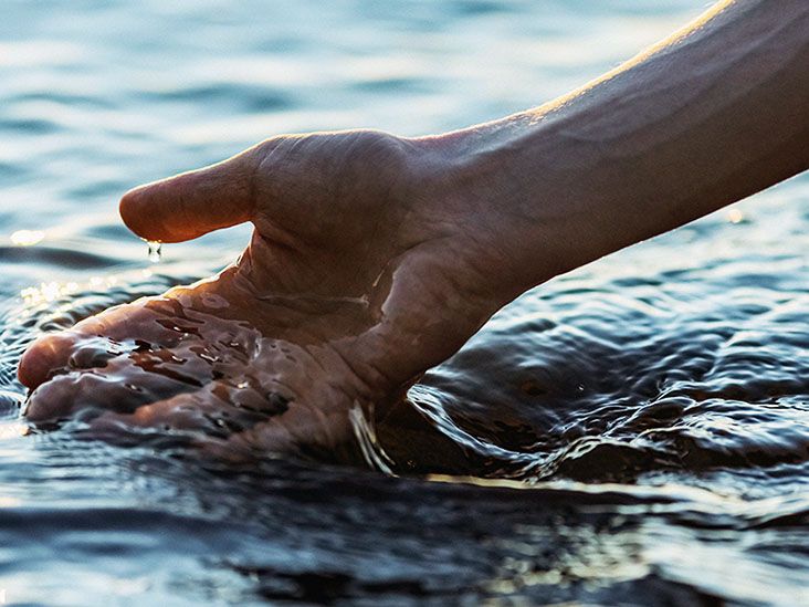 vaginal-wetness-types-causes-and-what-is-normal