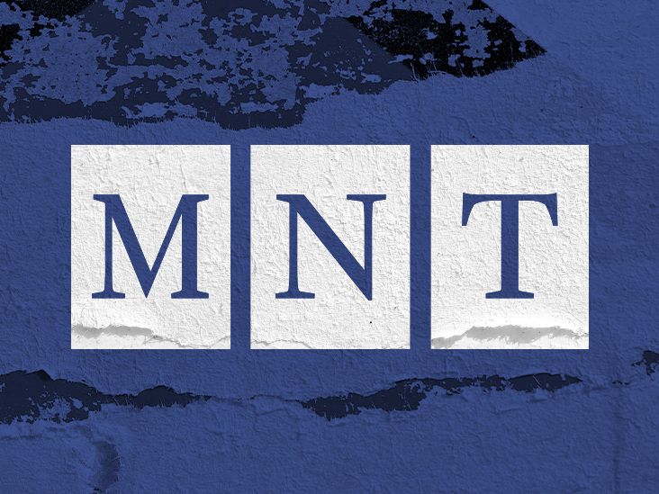 What can cause stomach pain when breathing and when to see a doctor