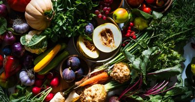 Higher antioxidant intake linked to 56% lower odds